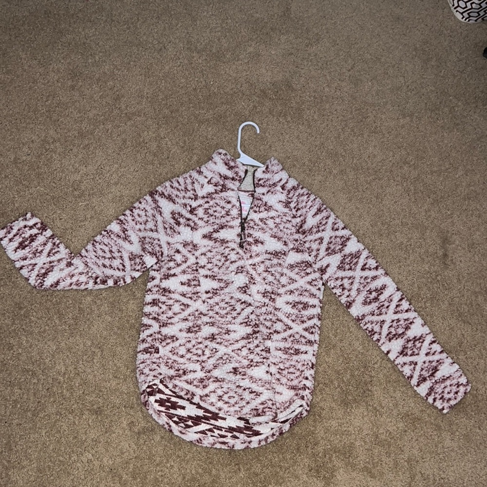 Cozy Sherpa | Size Small | Maroon & White